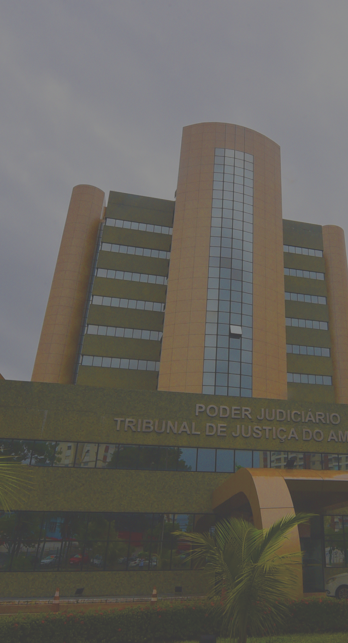 Fachada do edifício Desembargador Arnoldo Péres